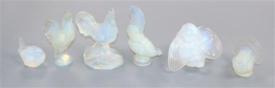 A set of six Sabino, France Opalescent glass birds tallest 9.5cm